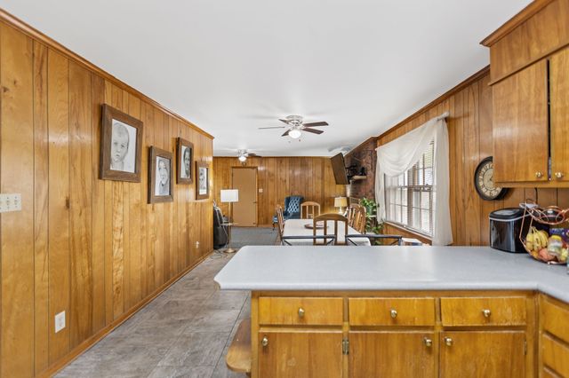 118 Bel Aire Dr, Winchester, TN 37398