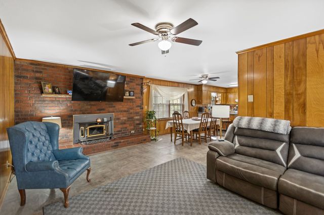 118 Bel Aire Dr, Winchester, TN 37398