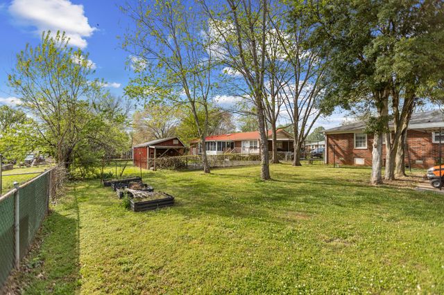 118 Bel Aire Dr, Winchester, TN 37398