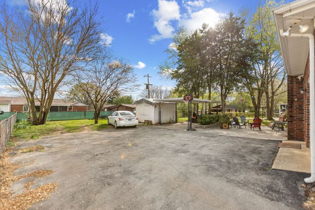 118 Bel Aire Dr, Winchester, TN 37398