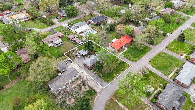 118 Bel Aire Dr, Winchester, TN 37398