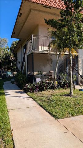 369 Lakeview Dr 101, Weston, FL 33326