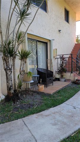 369 Lakeview Dr 101, Weston, FL 33326