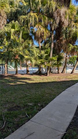 369 Lakeview Dr 101, Weston, FL 33326