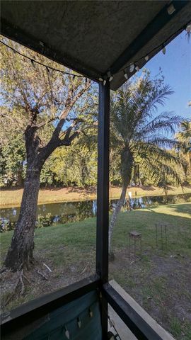 369 Lakeview Dr 101, Weston, FL 33326