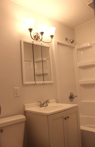 7352 Saratoga Avenue, Reynoldsburg, OH 43068