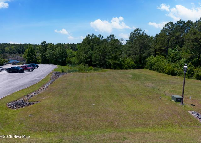 250 Kings Creek Crossing, Holly Ridge, NC 28445