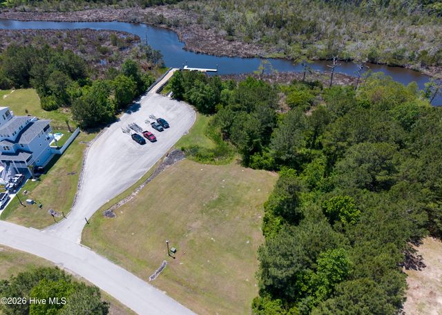 250 Kings Creek Crossing, Holly Ridge, NC 28445