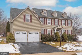 435 LONGLEAF DR, Perkasie, PA 18944