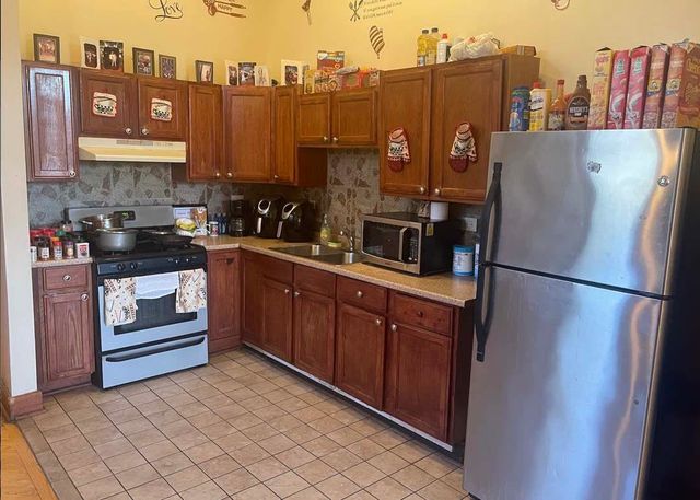 1215 S Spaulding Avenue, Chicago, IL 60623