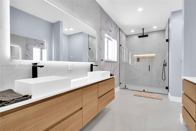 13236 SW 201st Ter, Miami, FL 33177