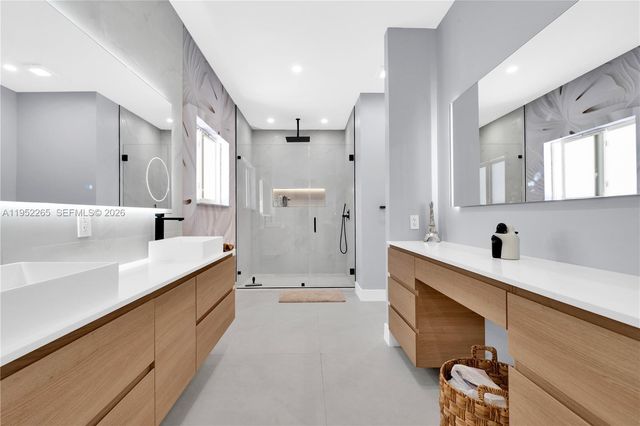 13236 SW 201st Ter, Miami, FL 33177