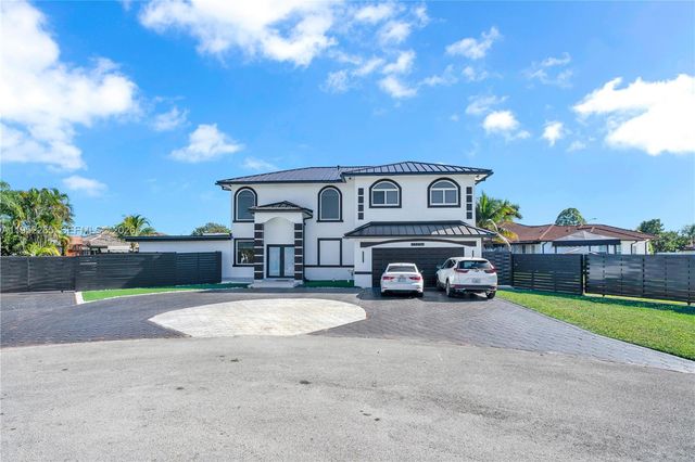 13236 SW 201st Ter, Miami, FL 33177