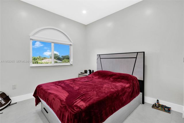 13236 SW 201st Ter, Miami, FL 33177