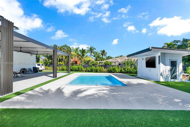 13236 SW 201st Ter, Miami, FL 33177