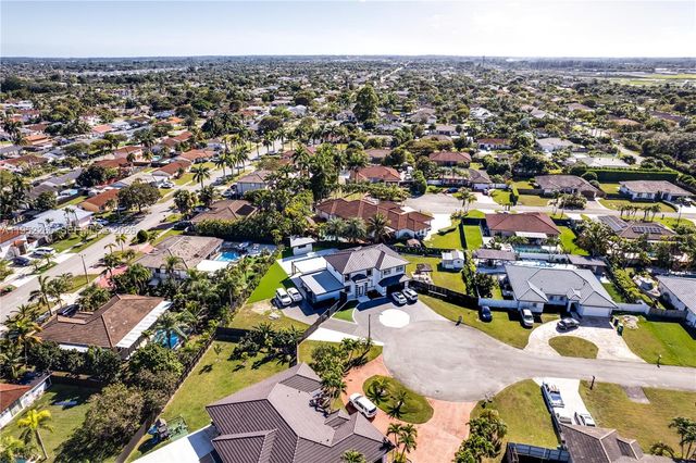 13236 SW 201st Ter, Miami, FL 33177