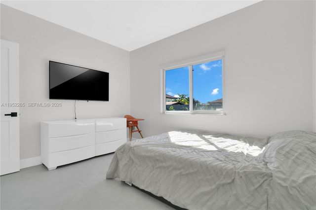 13236 SW 201st Ter, Miami, FL 33177