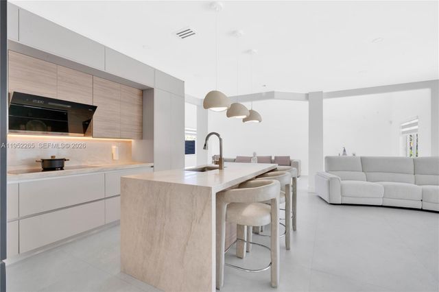 13236 SW 201st Ter, Miami, FL 33177