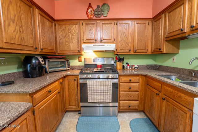 37 Linton Avenue, Colonie, NY 12205