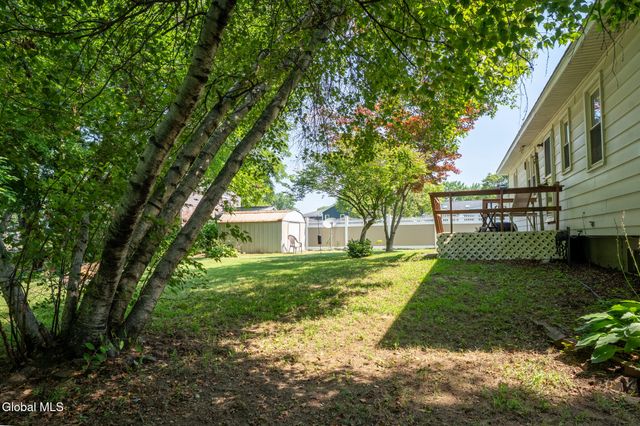 37 Linton Avenue, Colonie, NY 12205