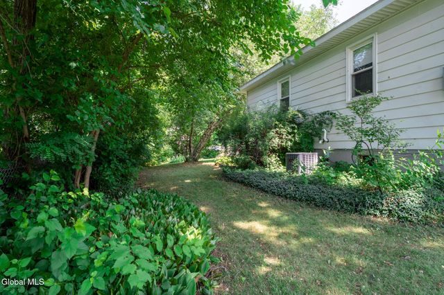 37 Linton Avenue, Colonie, NY 12205