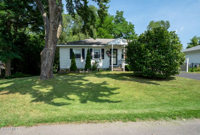 37 Linton Avenue, Colonie, NY 12205