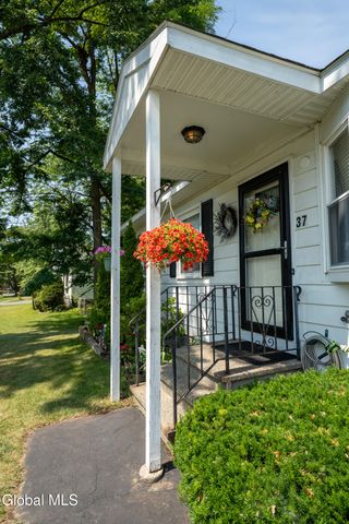 37 Linton Avenue, Colonie, NY 12205