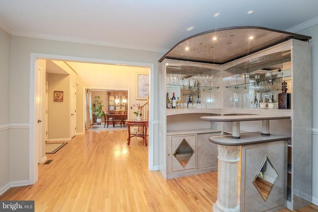 6 BUSH CT, Princeton Junction, NJ 08550