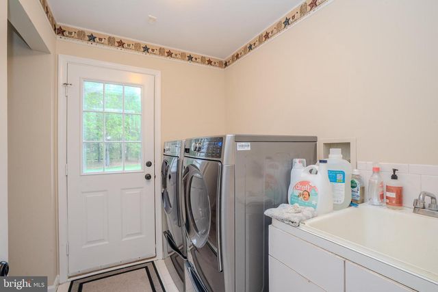 6 BUSH CT, Princeton Junction, NJ 08550