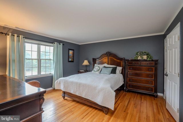 6 BUSH CT, Princeton Junction, NJ 08550