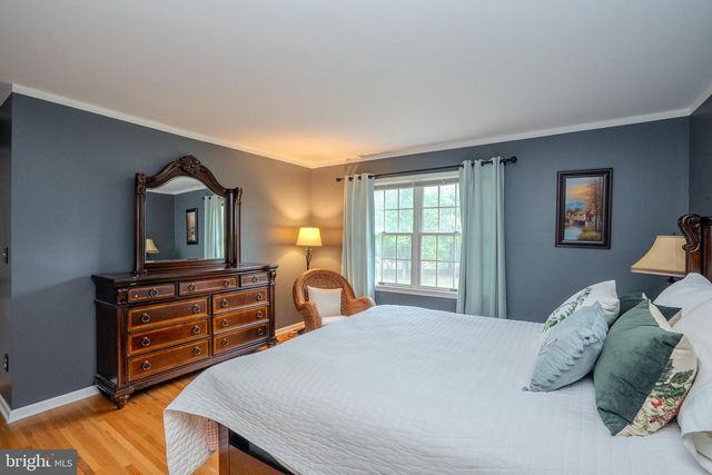 6 BUSH CT, Princeton Junction, NJ 08550