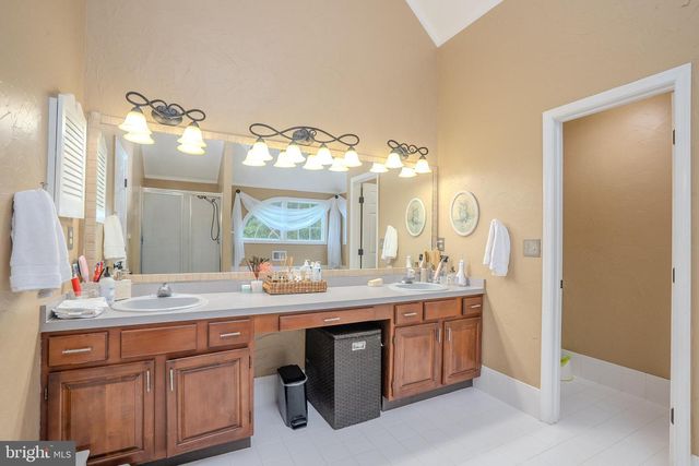 6 BUSH CT, Princeton Junction, NJ 08550