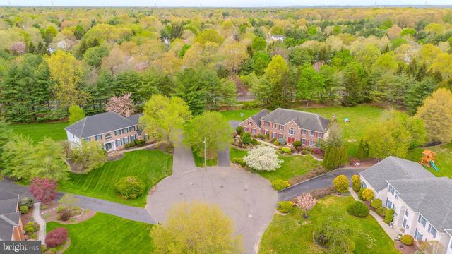 6 BUSH CT, Princeton Junction, NJ 08550