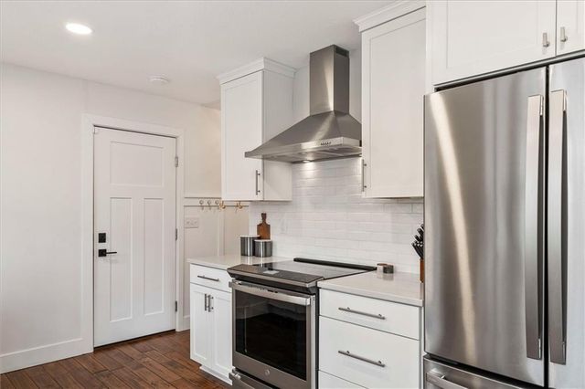 11200 Lowell Avenue, Overland Park, KS 66210