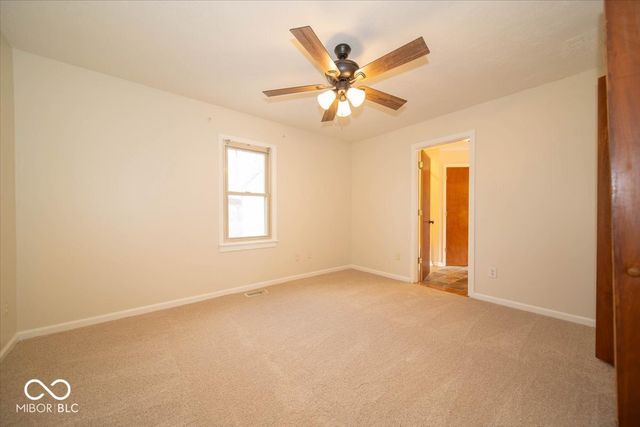 4993 Vance, Columbus, IN 47201