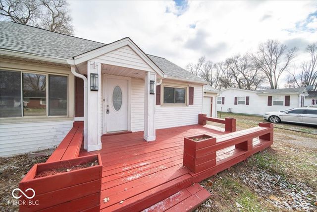 4993 Vance, Columbus, IN 47201