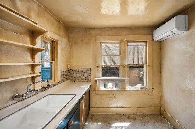 349 N Pine, Orange, CA 92866