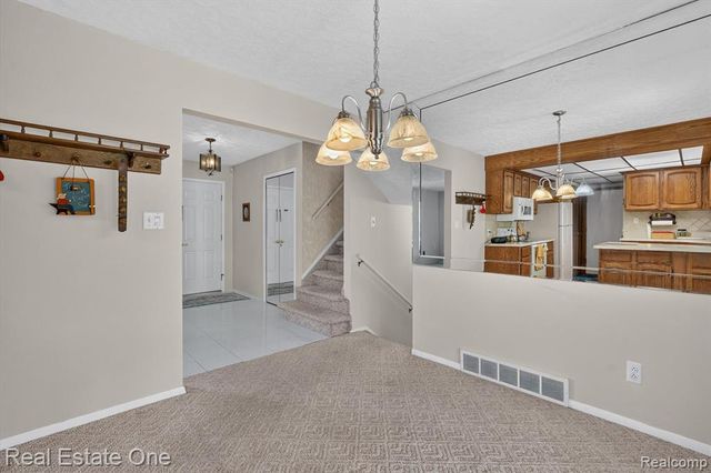 219 Allen Lake Drive, White Lake, MI 48386