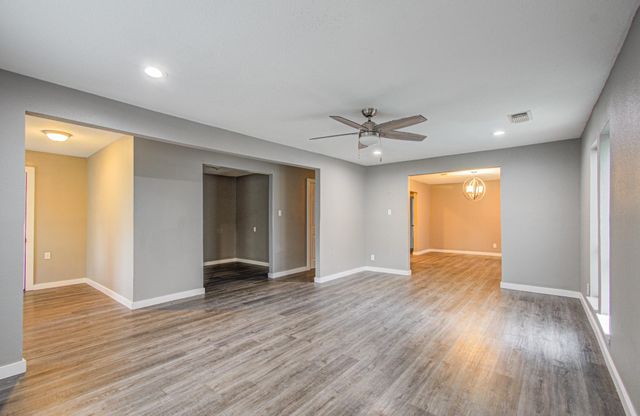 2554 River Ridge, Woodloch, TX 77385