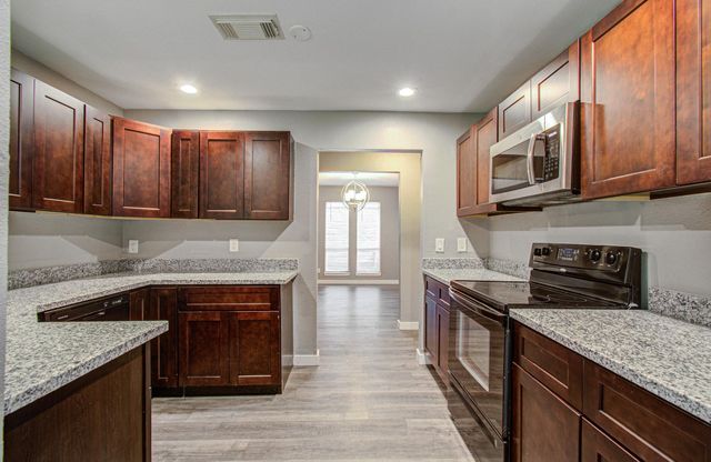 2554 River Ridge, Woodloch, TX 77385