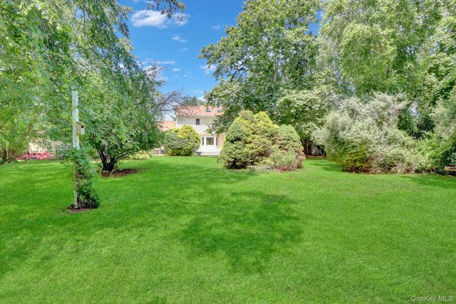 67 Randall Road, Wading River, NY 11792