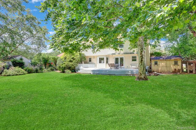 67 Randall Road, Wading River, NY 11792