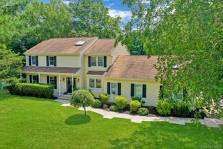 67 Randall Road, Wading River, NY 11792
