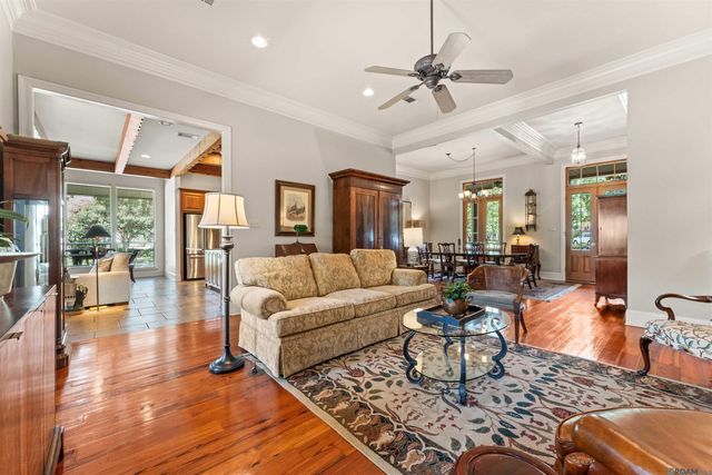 9806 Sedgewick Ct, Saint George, LA 70809