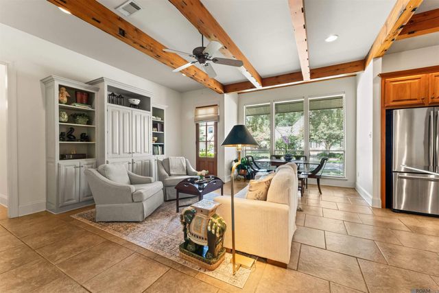 9806 Sedgewick Ct, Saint George, LA 70809