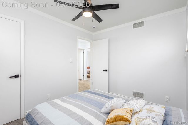 3168 HERBELL Drive, Waterford Charter Township, MI 48328