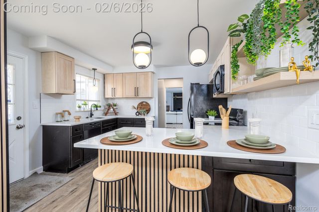 3168 HERBELL Drive, Waterford Charter Township, MI 48328