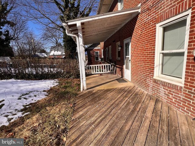 2268 READING, Reading, PA 19609