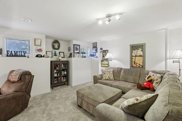 5672 Ambrosia Terrace, Mcfarland, WI 53558