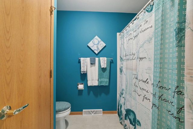 5672 Ambrosia Terrace, Mcfarland, WI 53558